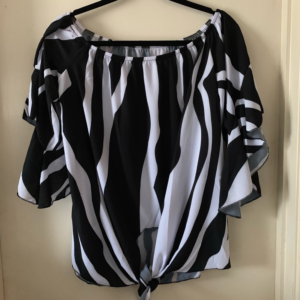 Women’s off the shoulder printed top